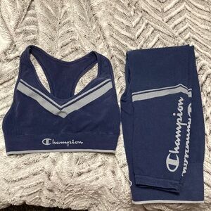 Size medium seamless workout set